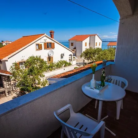 Daire Bella Poljana Ugljan