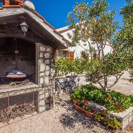 Bella Poljana Ugljan