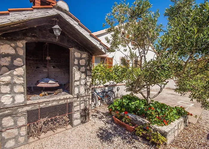 Bella Poljana Углян